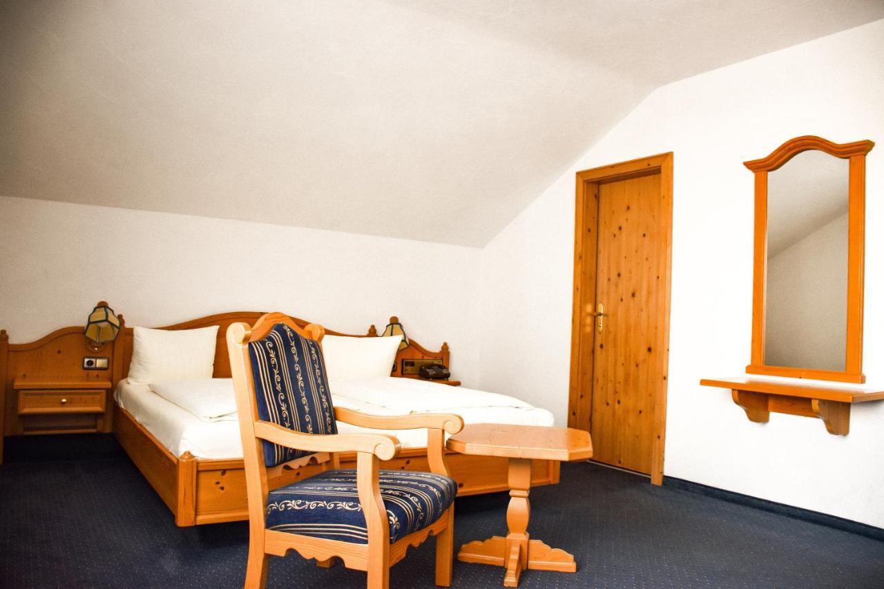 Hotel Bergwiesen - Zimmer Mit Balkon Oder Terasse Lohr Exteriér fotografie