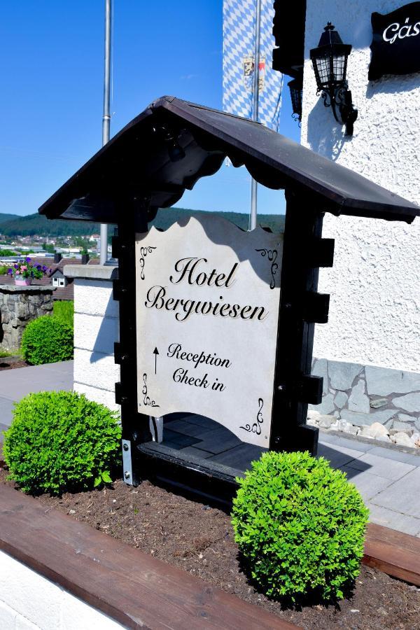 Hotel Bergwiesen - Zimmer Mit Balkon Oder Terasse Lohr Exteriér fotografie