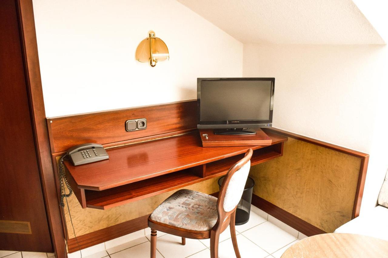 Hotel Bergwiesen - Zimmer Mit Balkon Oder Terasse Lohr Exteriér fotografie