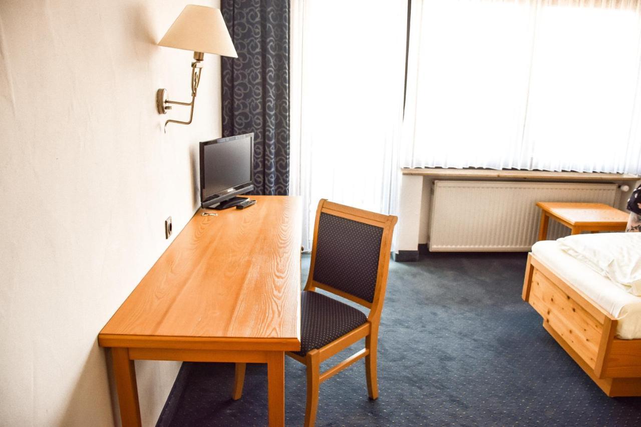 Hotel Bergwiesen - Zimmer Mit Balkon Oder Terasse Lohr Exteriér fotografie