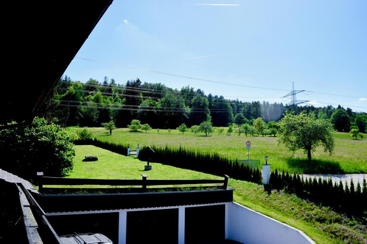 Hotel Bergwiesen - Zimmer Mit Balkon Oder Terasse Lohr Exteriér fotografie