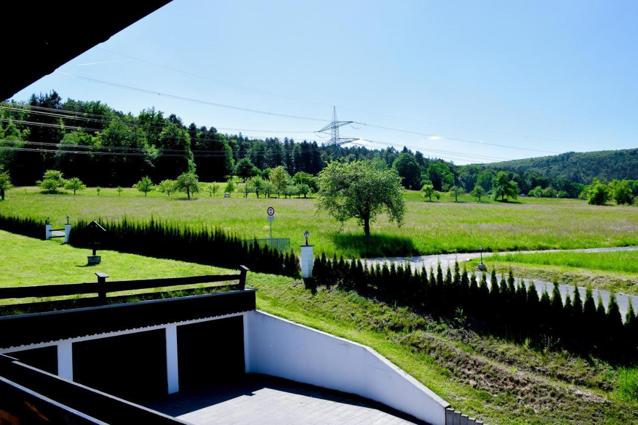 Hotel Bergwiesen - Zimmer Mit Balkon Oder Terasse Lohr Exteriér fotografie